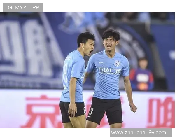 大连足球激情旋律唤起心中热爱与荣耀的歌声 大连足球激情旋律唤起心中热爱与荣耀的歌声